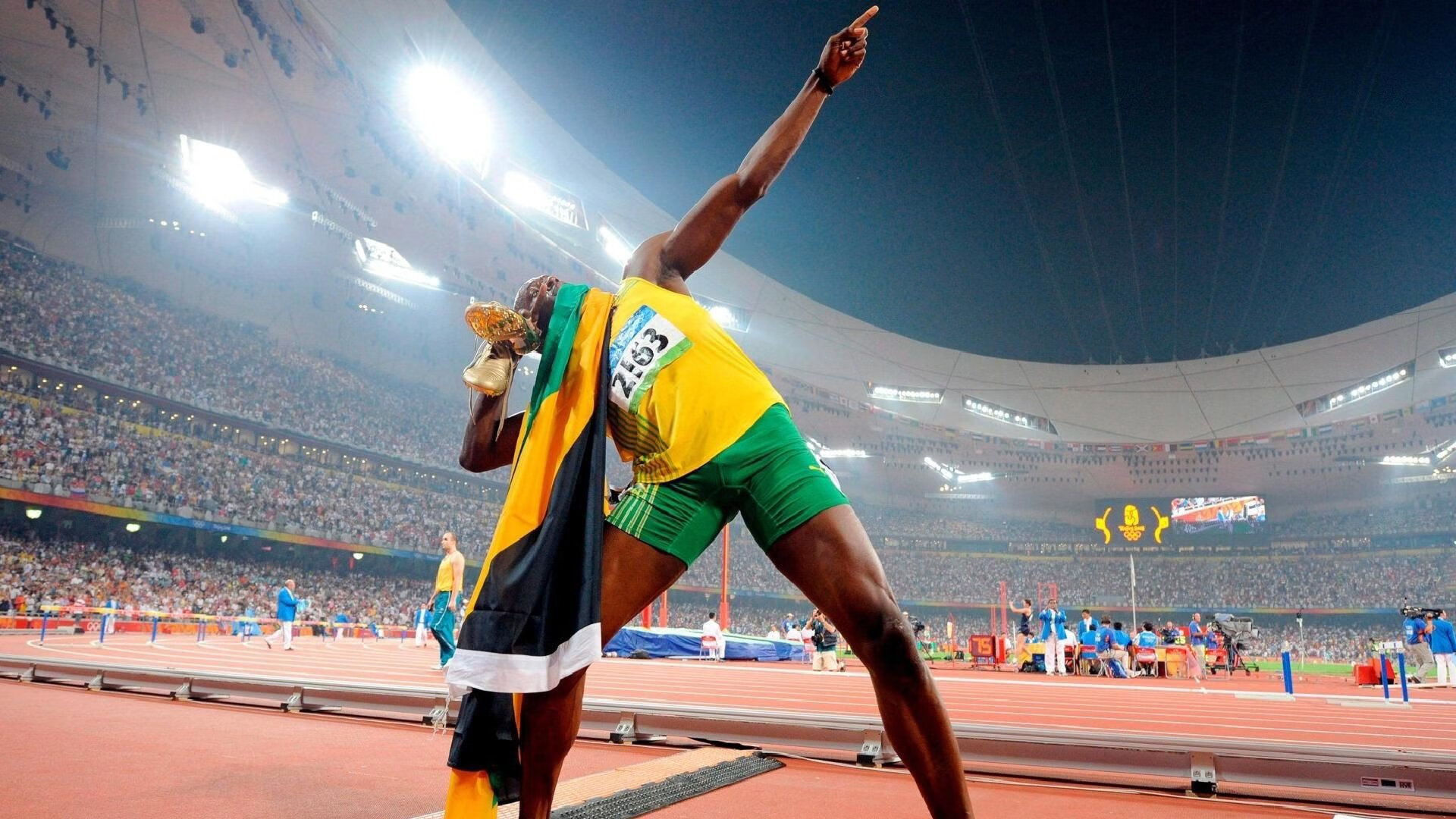 巴雷特：灵活的突破和精准的长传能力，让他成为全黑队进攻的心脏