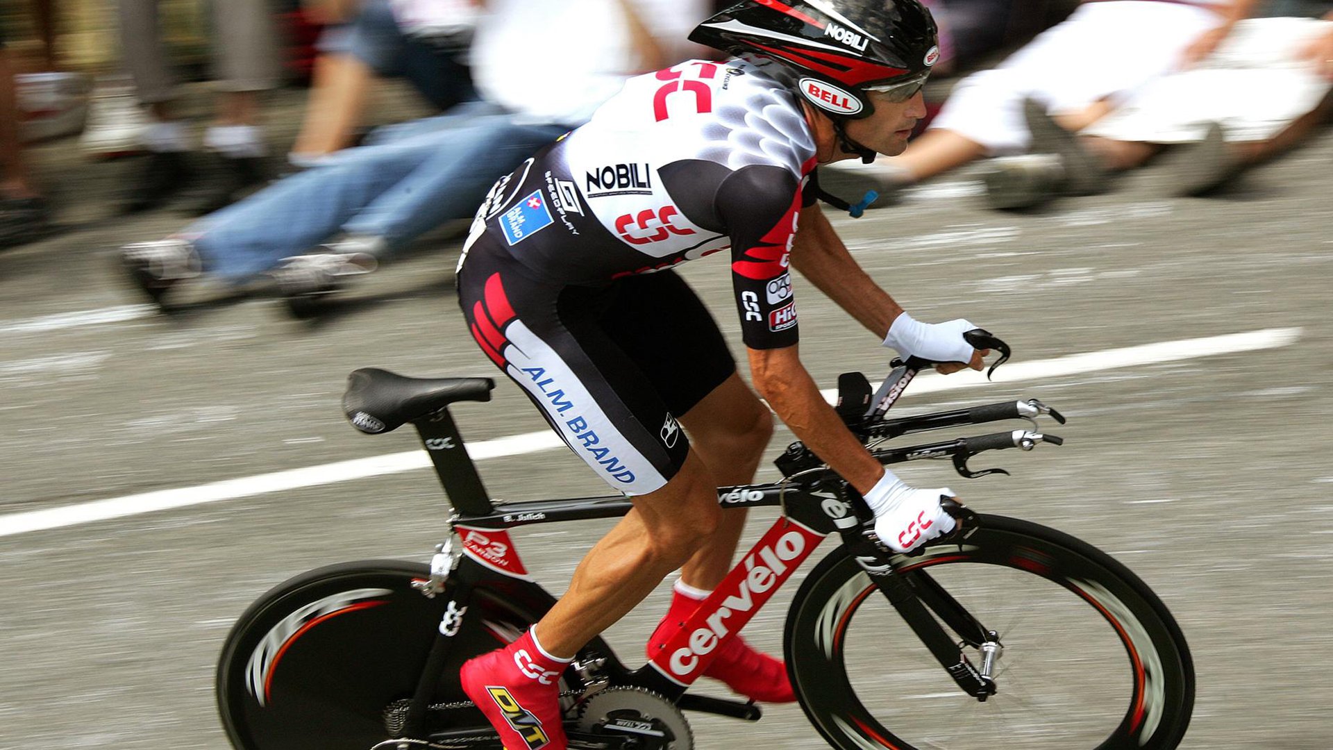 西甲绝技频出：盘带、远射、妙传令人目不暇接，现役足坛的盘带大师